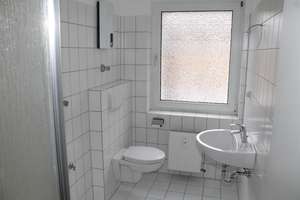 Tageslichtbad!Balkon!Abstellräume!!! – Turmstr. 16, 47119 Laar, Duisburg – Vorschaubild 4