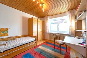 Solides Einfamilienhaus mit
Entwicklungspotenzial – Die vollständige Adresse der Immobilie erhältst du vom Anbieter., 26133 Kreyenbrück, Oldenburg (Oldenburg) – Vorschaubild 5