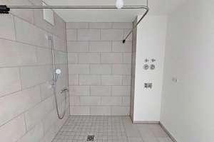 Modernes Wohnen in Kronsrode: Rollstuhlgerechte 3-Zimmer-Wohnung mit EINBAUKÜCHE und LOGGIA – Maria-Telkes-Platz 2, 30539 Bemerode, Hannover – Vorschaubild 18