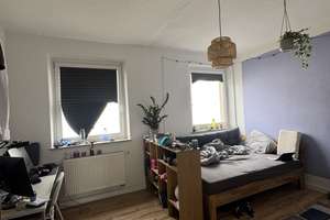 2-Zimmer-Wohnung mit Gartenparzelle und Balkon ab dem 01.08 zu vermieten – Düppelstr. 22, 52068 Panneschopp, Aachen – Vorschaubild 2