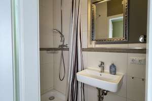 möbliertes 1-Zimmer-Apartment mit eigenem Bad in Mainzer Toplage – Kurt-Schumacher-Strasse 52, 55124 Gonsenheim, Mainz – Vorschaubild 4