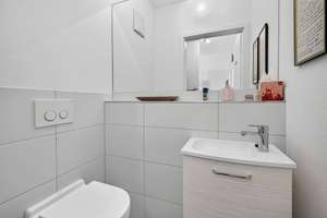 Exklusives Penthouse in Langenau mit 4 Zimmern und zwei Tiefgaragenstellplätzen – Die vollständige Adresse der Immobilie erhältst du vom Anbieter., 89129 Langenau – Vorschaubild 17