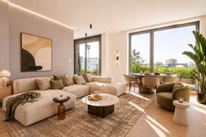 FAMILIEN-PENTHOUSE - 4,5 ZIMMER - MIT WEITBLICK, SIEMATIC EINBAUKÜCHE UND EXKLUSIVER AUSSTATTUNG