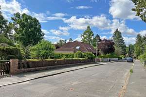 Bungalow in wunderschöner Lage mit unverbaubarem Blick in die Natur