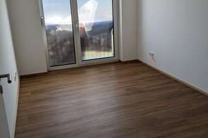 3-Zimmer-Wohnung mit großer Terrasse und Garten zu vermieten – Rudolf-Vogt-Str. 6a, 93059 Galgenberg, Regensburg – Vorschaubild 5