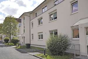Mehr Raum und Ruhe für Ihr Leben / frei werdende 3-Raum mit Balkon in zweiter Reihe – Die vollständige Adresse der Immobilie erhältst du vom Anbieter., 1277 Striesen-Ost, Dresden – Vorschaubild 2