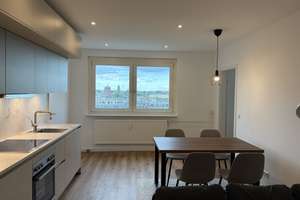 Erstbezug nach umfangreicher Renovierung, möblierte 2,5-Zimmer-Wohnung Berlin Mitte, Toller Ausblick