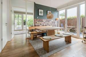 Design trifft Lage: Modernes Endreihenhaus in Hamburgs Premiumlage – Die vollständige Adresse der Immobilie erhältst du vom Anbieter., 22337 Ohlsdorf, Hamburg – Vorschaubild 2