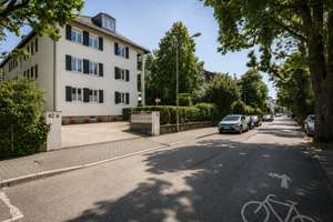 WOW *Paul & Partner* EINLADENDE WOHNUNG MIT TERRASSE UND GARTEN, IDEAL GELEGEN ! ZUM WOHLFÜHLEN ! – Die vollständige Adresse der Immobilie erhältst du vom Anbieter., 65185 Südost, Wiesbaden – Vorschaubild 4