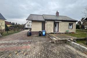 Charmantes Einfamilienhaus mit zwei Garagen und großem Garten - Ihr neues Zuhause in Bohnsdorf – Sandbacher Weg 7, 12526 Bohnsdorf, Berlin – Vorschaubild 8