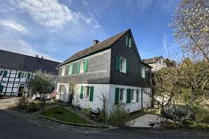 "Charmant & Gemütlich" SG- Hästen * Freistehendes Fachwerkhaus in freundlicher Hofgemeinschaft ! – Die vollständige Adresse der Immobilie erhältst du vom Anbieter., 42659 Burg/Höhscheid, Solingen – Vorschaubild 2