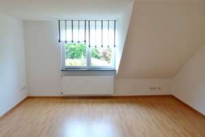 Krefeld - Bockum, moderne und helle 2 Zimmer Wohnung zzgl. Spitzboden, Übernahme der EBK möglich – Die vollständige Adresse der Immobilie erhältst du vom Anbieter., 47800 Bockum, Krefeld – Vorschaubild 2