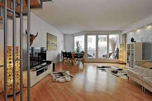 Exklusive Maisonette-Wohnung mit ruhiger Terrasse im Loretto-Viertel