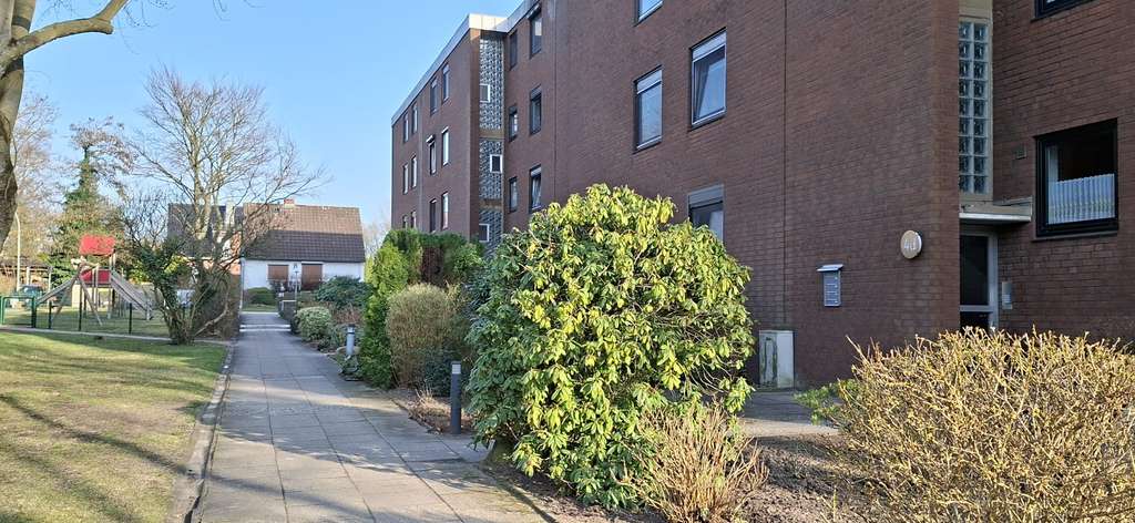 Immobilie in Glinde - Attraktive 2,5 Zimmerwohnung für Eigennutzung oder Vermietung direkt vom Eigentümer - Bild 0