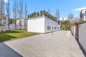 Bestlage: Architektenvilla im 
Bauhausstil mit 2 TG-Plätzen! – Die vollständige Adresse der Immobilie erhältst du vom Anbieter., 93049 Westenviertel, Regensburg – Vorschaubild 4
