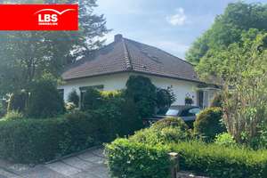 Für Kapitalanleger! Bungalow in Bestlage auf spektakulärem Grundstück! – Die vollständige Adresse der Immobilie erhältst du vom Anbieter., 27711 Osterholz-Scharmbeck – Vorschaubild 1