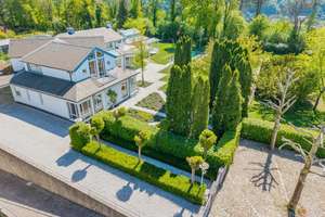 EXKLUSIVE PREMIUM-VILLA IN BESTLAGE ! BURGBLICK - HALLENBAD - TIEFGARAGE - SPA - – Schweitzerstraße 7, 84489 Burghausen – Vorschaubild 3
