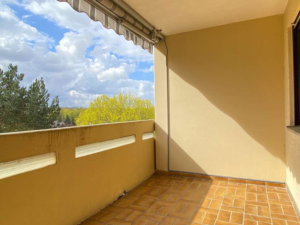 Immobilie in Wiesloch - Singles, Paare oder Familie - 3ZKB mit großzügigem Wohn-/Essbereich und sonniger Loggia - Bild 4