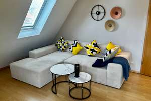Zentrale, charmante & möblierte 3,5 Zi Galerie-Wohnung neben Stuttgart-Feuerbach 