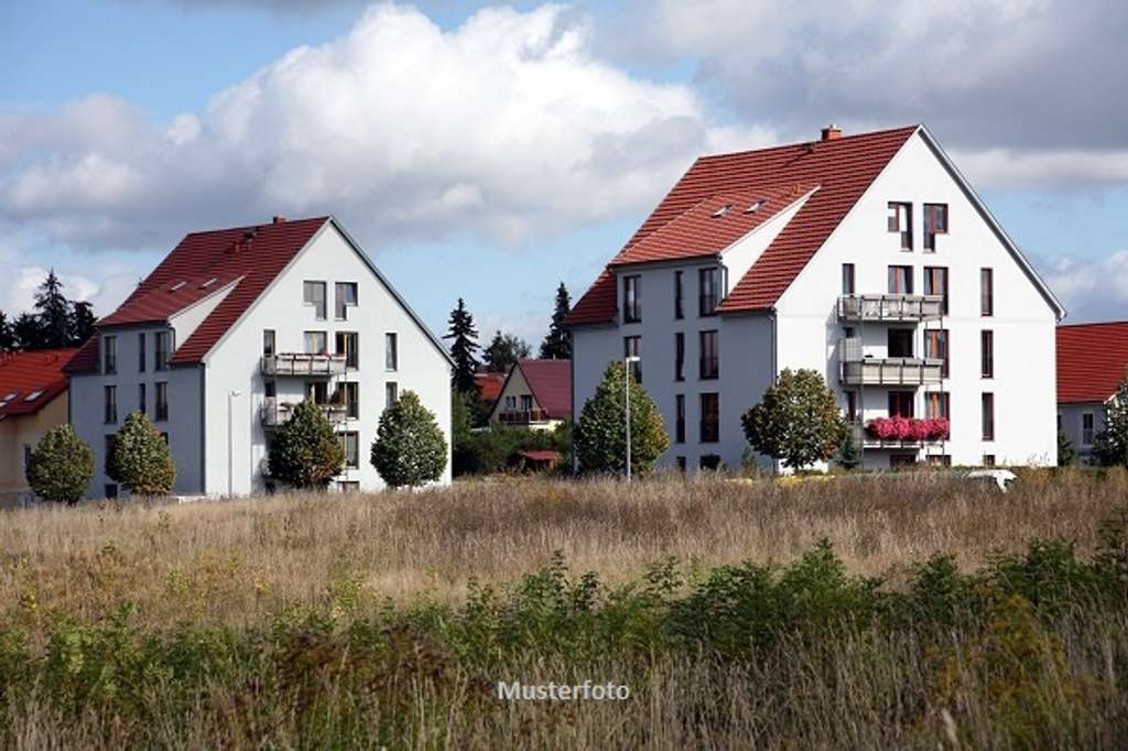 Mehrfamilienhaus mit 9 Wohnungen