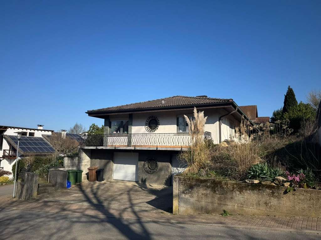 Immobilie in Mauer - Gepflegtes Einfamilienhaus mit 6,5 Zimmern in Mauer - Bild 2