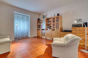 Ab sofort frei! Maisonette-Wohnung mit tollem Raumgefühl und Potenzial in der Südweststadt! – Die vollständige Adresse der Immobilie erhältst du vom Anbieter., 76135 Südweststadt, Karlsruhe – Vorschaubild 11