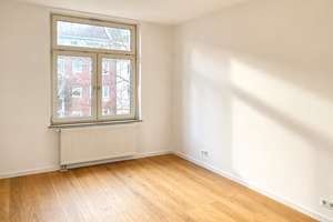 Moderne 2,5-Zimmer-Wohnung mit neuer Einbauküche und Balkon – Die vollständige Adresse der Immobilie erhältst du vom Anbieter., 40223 Bilk, Düsseldorf – Vorschaubild 3