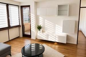 Bieterverfahren | Stilvoll modernisierte 2-Zimmer-Wohnung mit Balkon in Stuttgart-Stammheim – Die vollständige Adresse der Immobilie erhältst du vom Anbieter., 70439 Stammheim-Süd, Stuttgart – Vorschaubild 3
