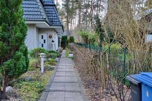 Großzügiges Eigenheim mit gemütlichem Garten im Zweifamilienhaus – Die vollständige Adresse der Immobilie erhältst du vom Anbieter., 14476 Groß Glienicke, Potsdam – Vorschaubild 2