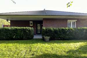 Junger Bungalow, zwei Terrassen, Außenpool und ein eingewachsenes, pflegeleichtes Grundstück – Die vollständige Adresse der Immobilie erhältst du vom Anbieter., 24232 Schönkirchen – Vorschaubild 6