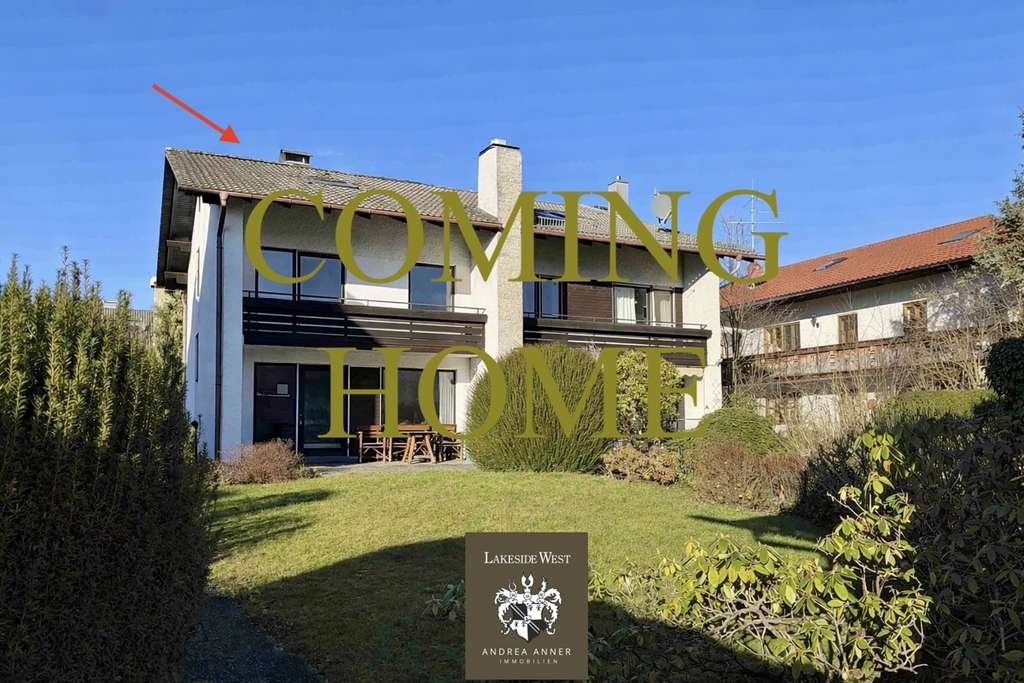 Immobilie in Chiemsee - VORANKÜNDIGUNG! Solide Doppelhaushälfte mit viel Potenzial & herrlicher Süd-Ausrichtung - Bild 0