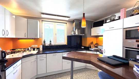 Bild von Charmantes freistehendes Einfamilienhaus mit Einliegerwohnung und Garten