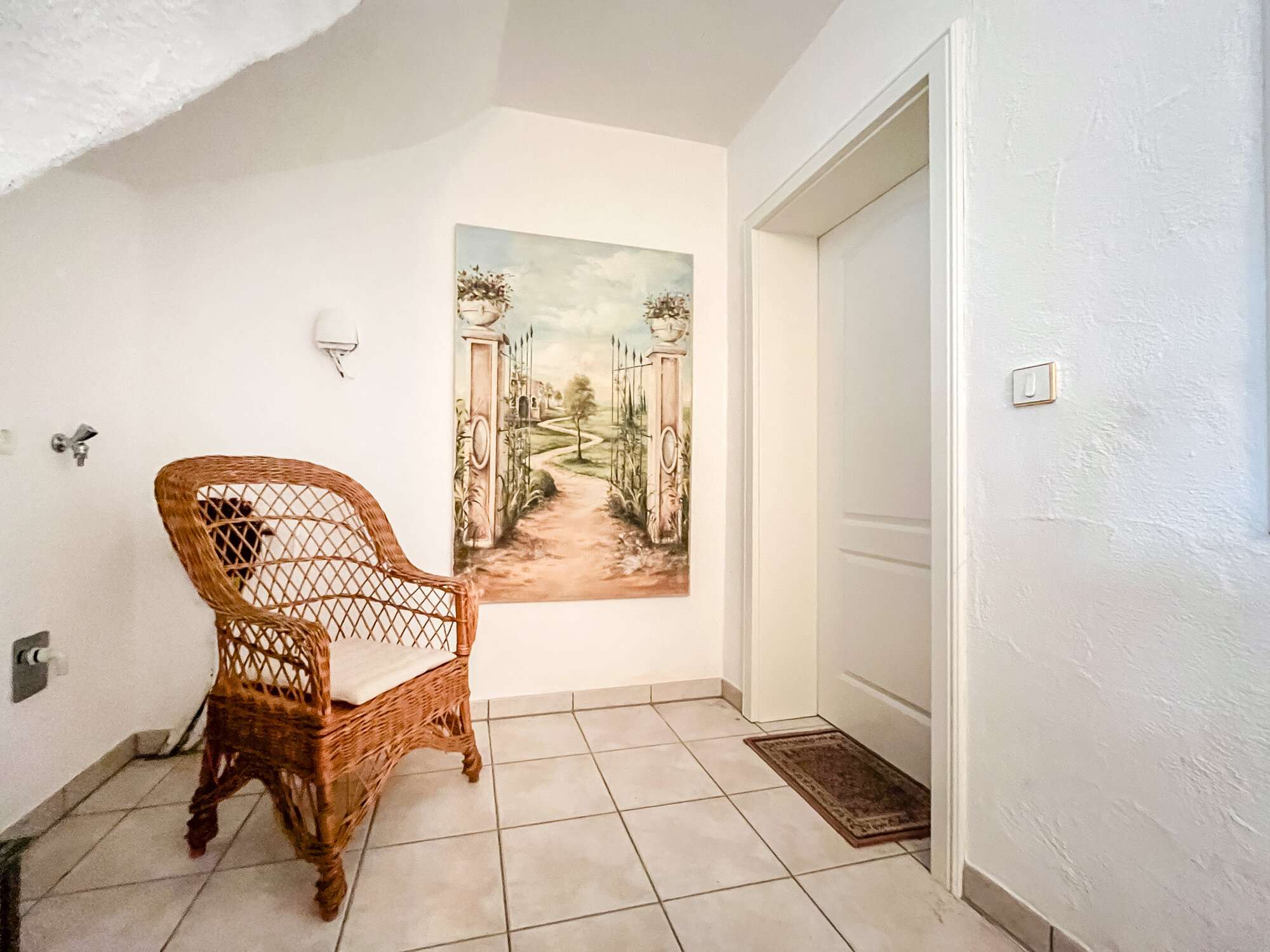 Immobilie in Hausen - Großzügiges Zweifamilienhaus in traumhafter Südwestausrichtung - vielfältige Nutzungsmöglichkeiten - Bild 3