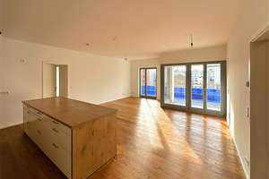 Berlin-Mitte - 4 Zi - FREI - Schöne Wohnung mit schallisoliertem Vielzweck Raum in Berlin-Mitte