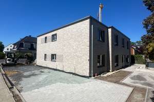 Moderne Erdgeschosswohnung im KfW-40-Neubau mit Garten, Terrasse & Stellplatz – Erstbezug 