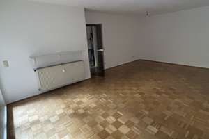 TOP: 3,5-Raum-Wohnung mit großer eigener Terrasse und Gäste-WC auf ca. 82 m² zu vermieten – 46045 Altstadt-Mitte, Oberhausen – Vorschaubild 2