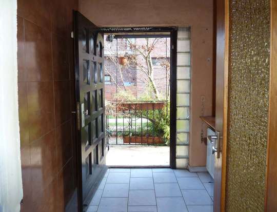 Sanierungsbedürftiges Haus nahe der Fritz-Erler-Allee - Bild 3