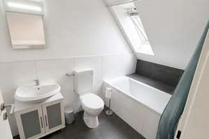 Attraktive 2-Zimmer-Wohnung mit Balkon und moderner Einbauküche – Westliche Stadtmauerstraße 64, 91054 Altstadt, Erlangen – Vorschaubild 7
