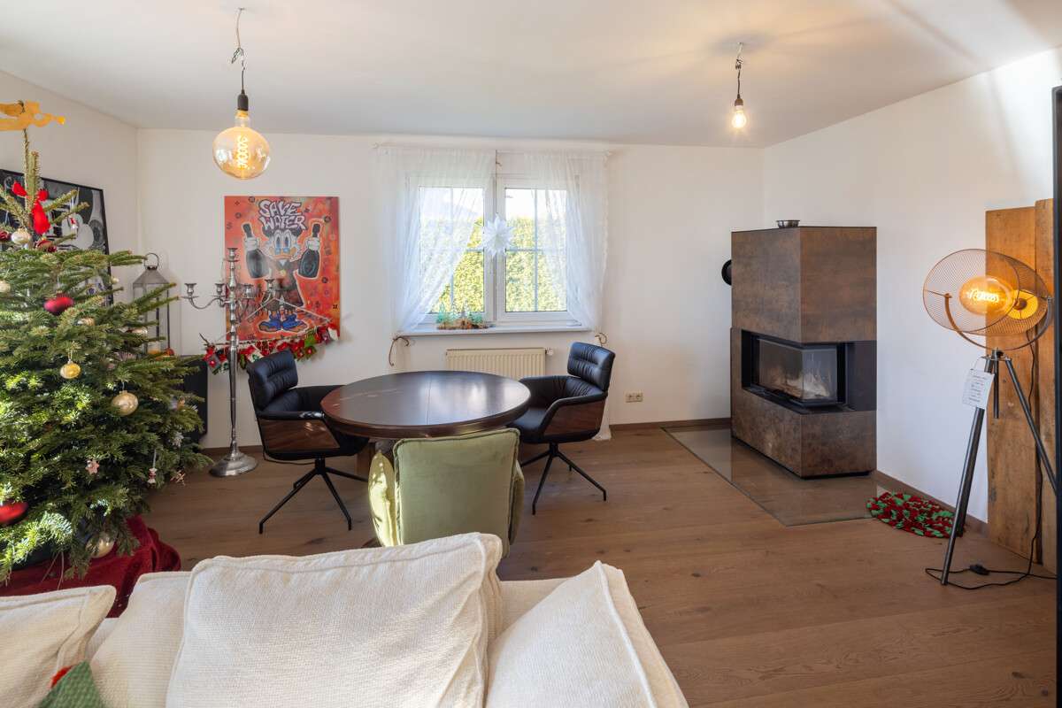 Immobilie in Boos - Komfortables Einfamilienhaus in ruhiger Lage mit Pool, Sauna und Doppelgarage - Bild 4