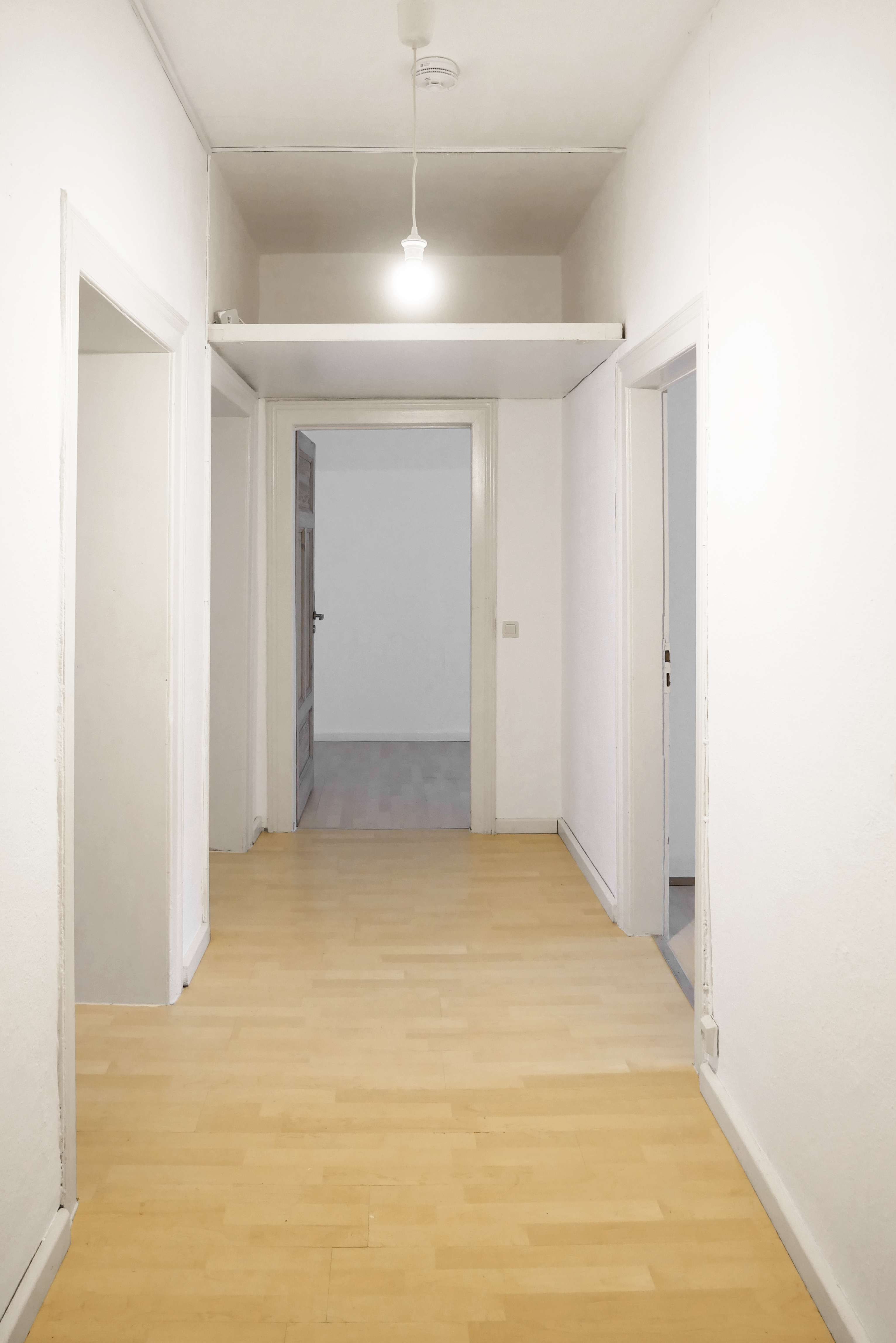 Vorderer westen / Bebelplatz... 4 Zimmer-Altbauwohnung mit Balkon, Kassel – Bild 3