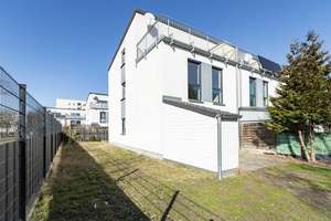 Modernes Reihenendhaus mit Dachterrasse und Parkblick – Die vollständige Adresse der Immobilie erhältst du vom Anbieter., 13059 Neu-Hohenschönhausen, Berlin – Vorschaubild 2