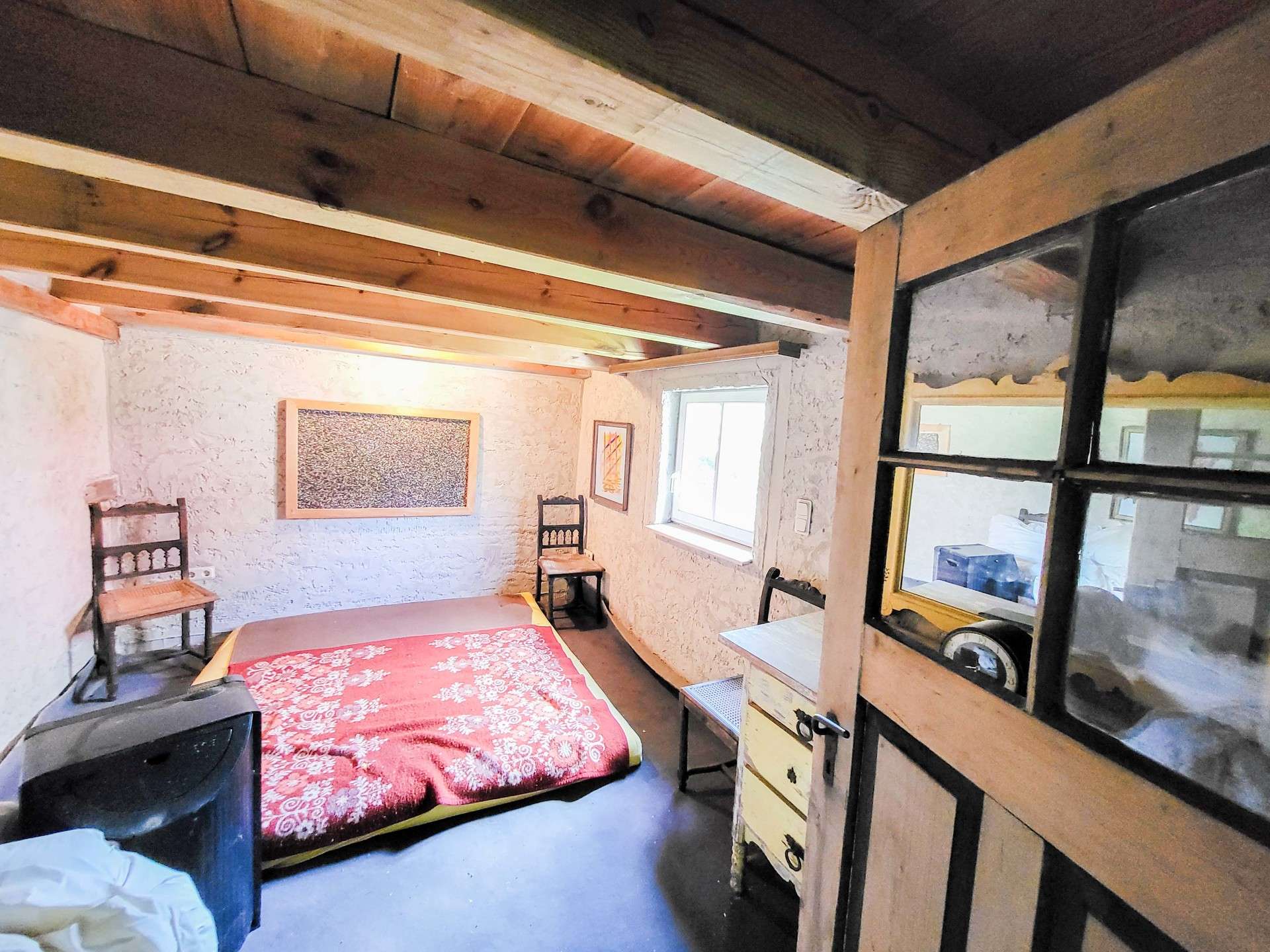 Immobilie in Hellenhahn-Schellenberg - Fachwerkhaus mit Charme und Potenzial – Handwerkertraum auf großem Grundstück in Seck - Bild 6