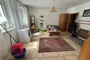 Renovierungsbedürftiges Einfamilienhaus in Geltolfing – Straubing-Bogen (Kreis) – Vorschaubild 9