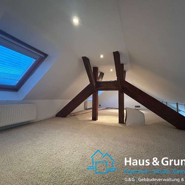 *** charmante 2-Zimmer-Wohnung im Herzen von Aachen ***