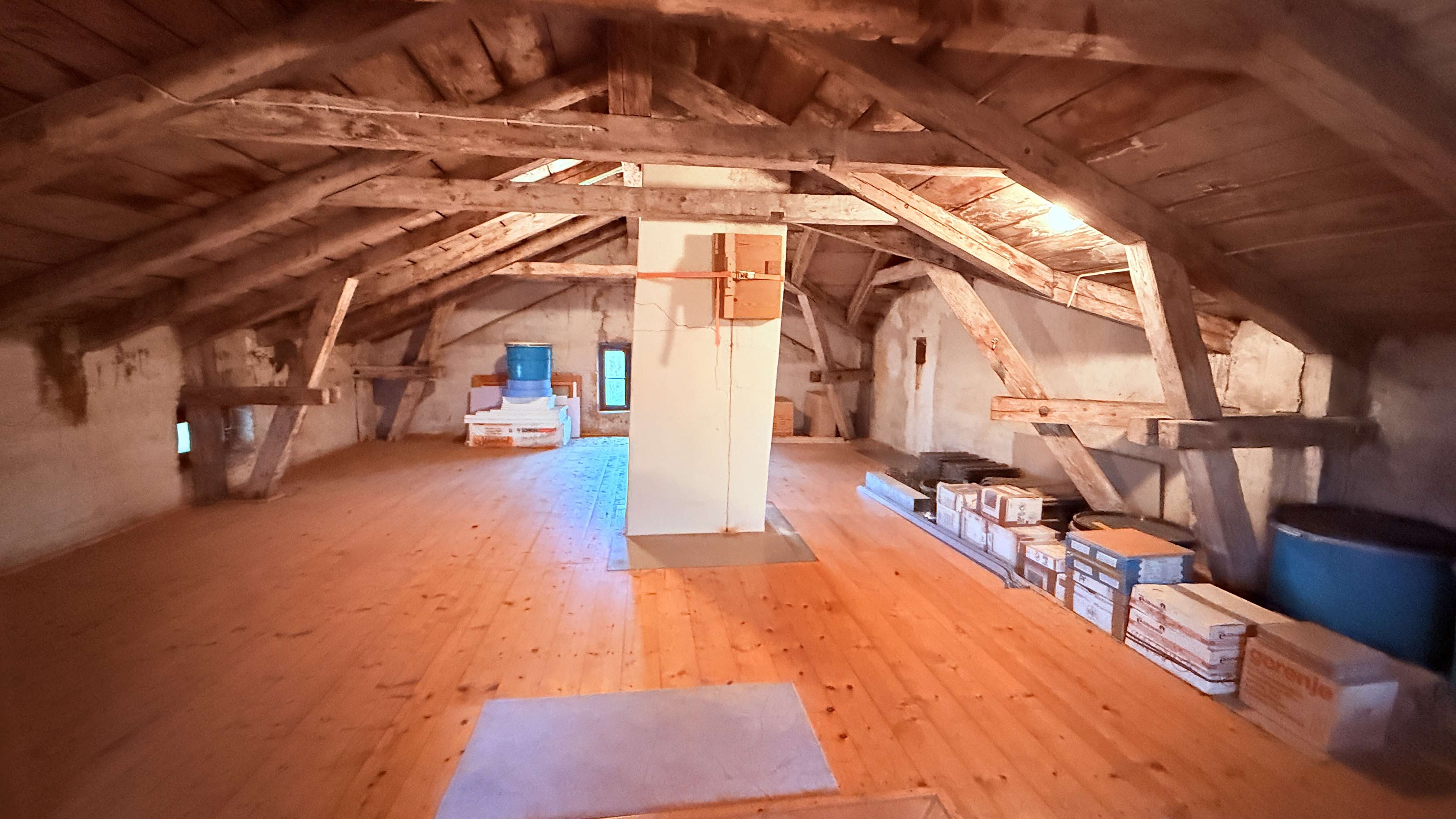 Immobilie in Eggenfelden - ... AIGNER - historisches, saniertes Bahnwärterhaus mit Carport für Individualisten mit Charme ... - Bild 12