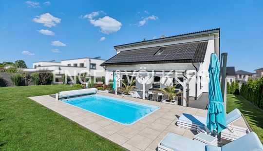 Bild von IHR ZUHAUSE MIT POOL - WO SICH JEDER TAG WIE URLAUB ANFÜHLT