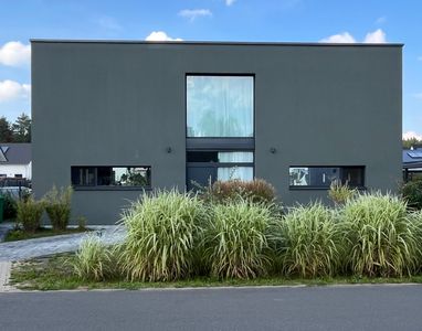 Elegantes Einfamilienhaus mit großzügigem Grundriss, hell und energieeffizient