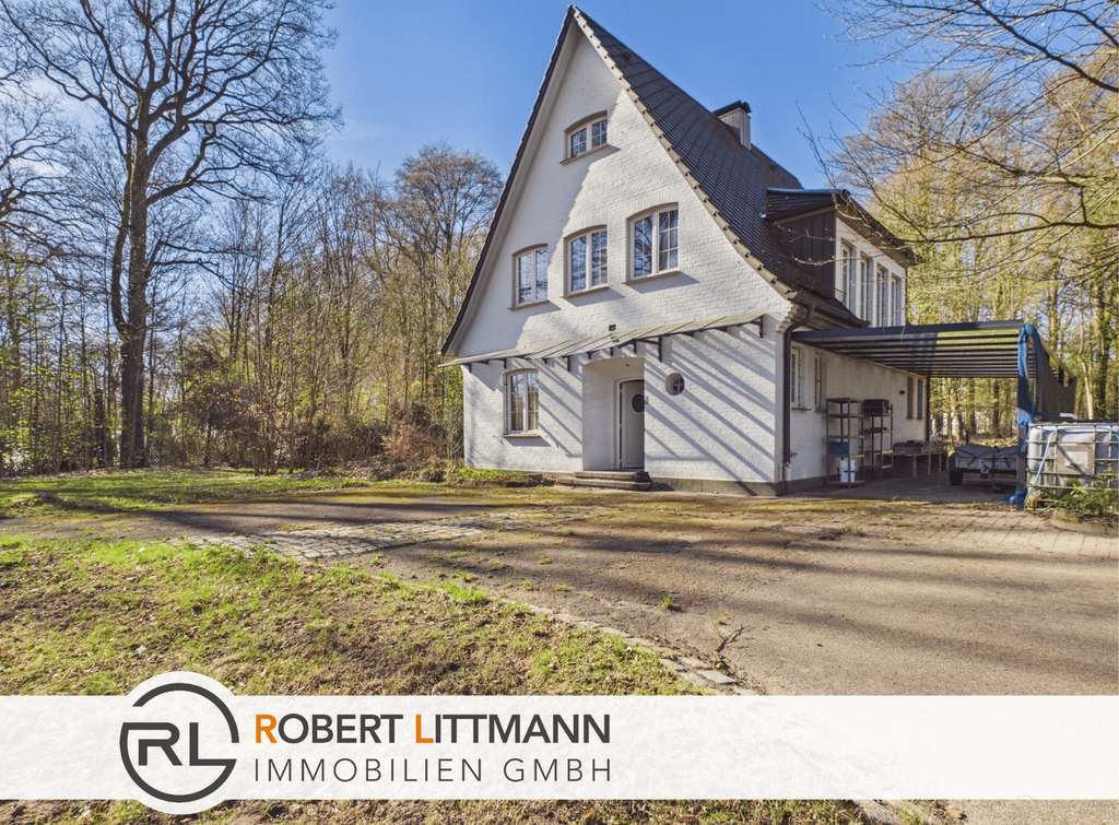 Immobilie in Rotenburg - Attraktives Einfamilienhaus mit großem Grundstück und viel Potenzial in Rotenburg (Wümme) - Bild 0