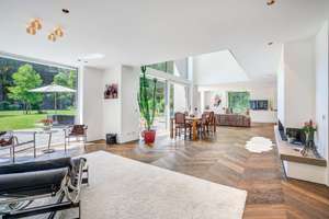 Stilvoll und großzügig. Exklusives Familiendomizil in ruhiger Lage. – Die vollständige Adresse der Immobilie erhältst du vom Anbieter., 81827 Waldtrudering, München – Vorschaubild 3