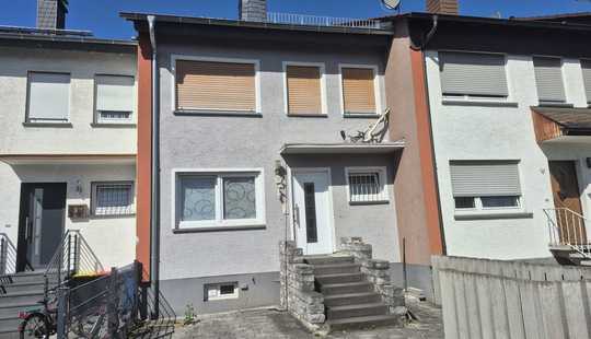 Bild von Charmantes Reihenmittelhaus mit Garten, ausgebautem Dachboden und moderner Terrasse